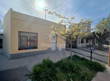 Casa · 210m² · 2 Dormitorios · Casa y Departamento