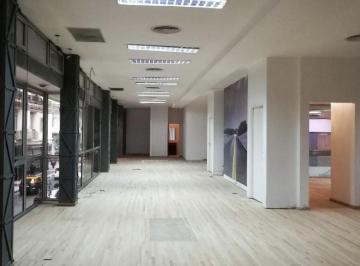 Oficina comercial de 1 ambiente, Retiro · Oficina Comercial de 200 m² y 2 Cocheras Sobre Paraguay