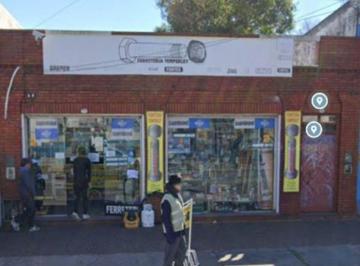 Local comercial , Lomas de Zamora · Venta Locales + Vivienda Exc Ubicacion Temperley