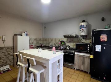 PH · 76m² · 3 Ambientes · PH en Venta - Banfield Este