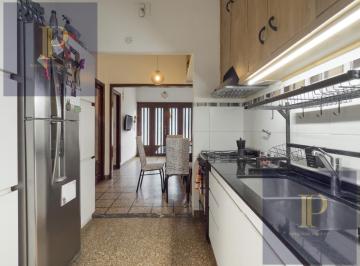 PH · 63m² · 5 Ambientes · Venta PH Villa Urquiza, en Bloque, Mismo Terreno, Entrada Independiente