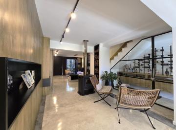 Casa · 450m² · 7 Ambientes · 1 Cochera · Venta Casa 7 Ambientes Castelar Parque y Pileta