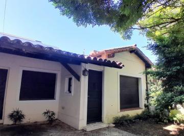 Casa · 110m² · 3 Ambientes · 1 Cochera · Casa en La Lucila