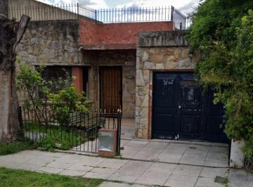 Casa de 5 ambientes, Esteban Echeverría · Oportunidad Casa con Cochera Luis Guillon