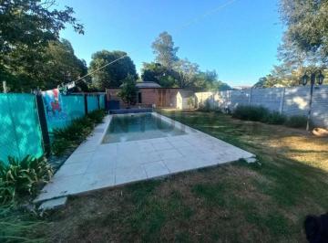 Casa · 105m² · 6 Ambientes · Venta Casa con Piscina y Parque - La Vanguardia