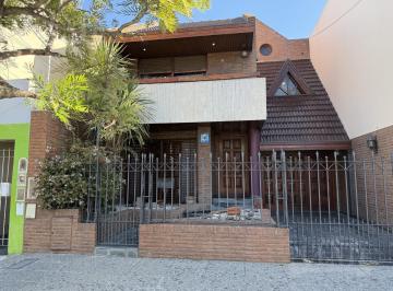 Casa · 269m² · 5 Ambientes · 3 Cocheras · Casa en Lanús Oeste