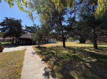 Quinta vacacional · 400m² · 12 Ambientes · 4 Cocheras · Quinta en Venta – Barrio Hermoso, General Rodríguez