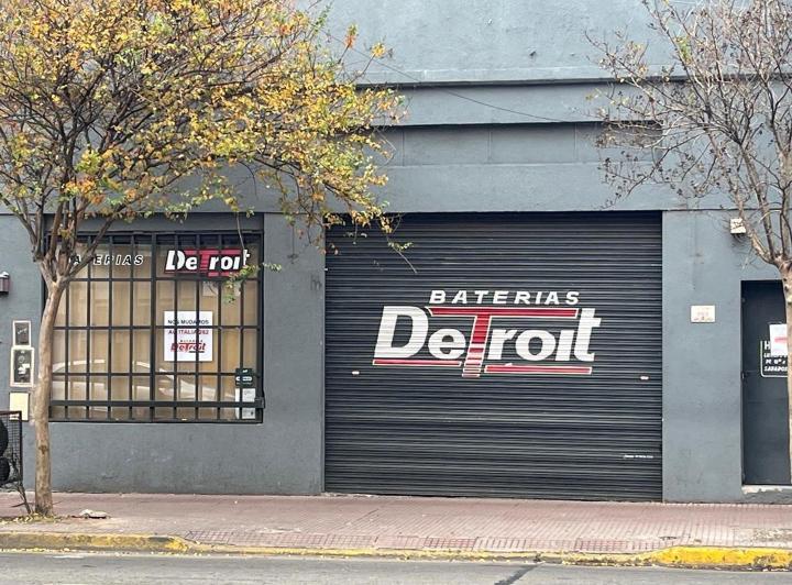 Local comercial · 131m² · 1 Ambiente