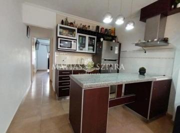 PH · 34m² · 2 Ambientes · 1 Cochera · Casa Tipo PH 2 Ambientes con Patio y Cochera en Morón Sur.