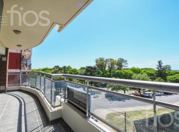 Departamento · 105m² · 4 Ambientes · Venta Departamento en Piso Exclusivo de Tres Dorm. con Balcon y Amenities en Martin