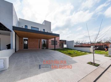 Casa · 360m² · 10 Ambientes · 2 Cocheras · Casa en Venta Campo Chico Terreno 360 m²