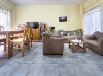 Departamento · 105m² · 3 Ambientes · 1 Cochera · Duplex 3 Ambientes con Patio y Garage en Venta en Valentin Alsina