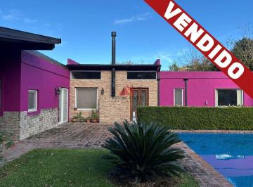 Casa · 125m² · 3 Ambientes · 1 Cochera · Casa en Venta en Las Nazarenas, Pilar, G. B. a. Zona Norte