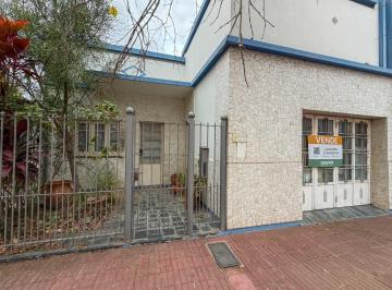 Casa · 146m² · 5 Ambientes · 1 Cochera · Casa 2 Habitaciones C/ Cochera - Barrio Mosconi Apta a Crédito