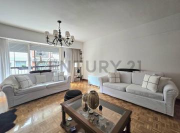 Departamento · 116m² · 4 Ambientes · 2 Cocheras · Venta Semipiso 4 Ambientes en Recoleta