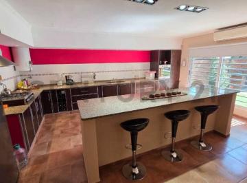 Quinta vacacional · 108m² · 1 Ambiente · Venta Casa Quinta con Pileta y Parque | General Rodríguez