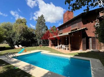 Casa · 113m² · 4 Ambientes · 1 Cochera · Casa Chalet en Venta en Larena Country Club, Pilar, G. B. a. Zona Norte