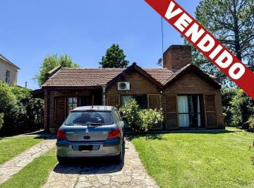 Casa · 95m² · 4 Ambientes · Casa en Venta en Larena Country Club, Pilar, G. B. a. Zona Norte