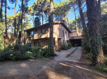 Casa · 35m² · 6 Ambientes · 1 Cochera · Venta Zona Lasalle