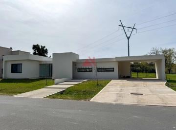 Casa · 175m² · 5 Ambientes · 2 Cocheras · Casa en Venta en Altos de Campo Grande, Pilar, G. B. a. Zona Norte