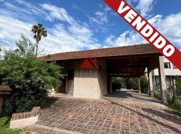 Casa · 122m² · 4 Ambientes · 1 Cochera · Casa en Venta en Mapuche Country Club, Pilar, G. B. a. Zona Norte