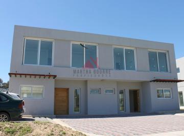 Departamento · 128m² · 4 Ambientes · 1 Cochera · Departamento Dúplex en Venta en La Calesa, Pilara, Pilar