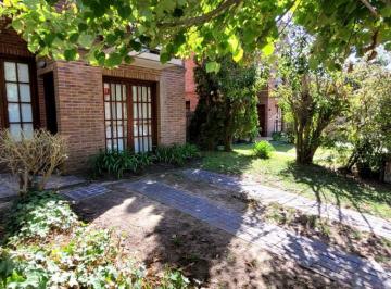 Casa · 90m² · 4 Ambientes · 1 Cochera · Excelente Duplex en Inmejorable Zona!