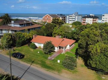 Casa · 1200m² · 5 Ambientes · Casa en Pinamar