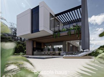 Casa · 660m² · 8 Ambientes · 2 Cocheras · Casa en Los Puentes