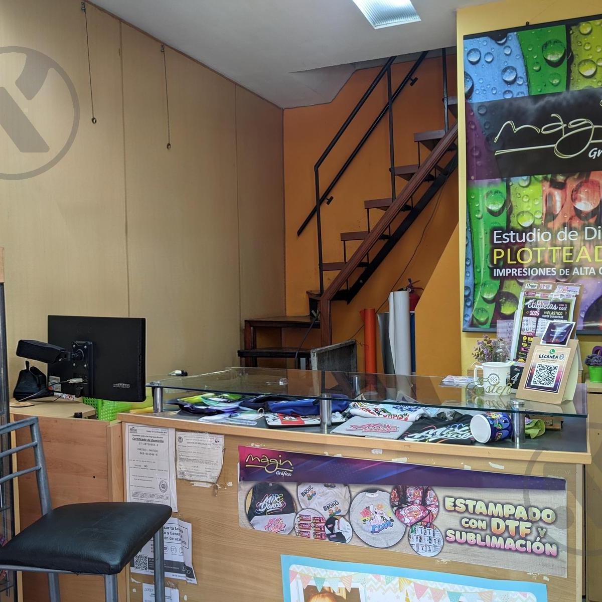 Local comercial 28m² en La Perla, posibilidad de vivienda