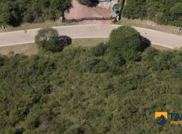 Terreno · 1232m² · La Deseada - Terreno en La Mejor Manzana! - La Calera - Zona Norte