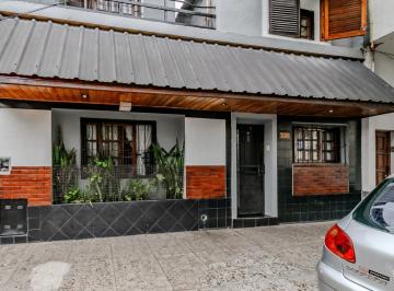 PH · 69m² · 5 Ambientes · Venta PH Tipo Casa de 5 Ambientes en Villa Lynch