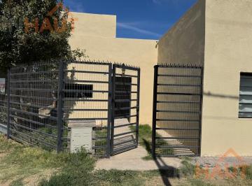 Casa · 500m² · 4 Ambientes · 1 Cochera · Vendo Casa, Loteo Los Alamos, Valentina Sur Rural, Neuquen