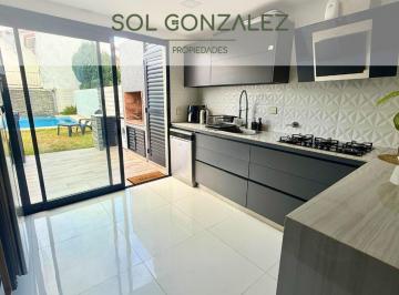 PH · 71m² · 3 Ambientes · 2 Cocheras · PH de 3 Ambientes con Piscina, en Venta. Punta Mogotes, Mar del Plata