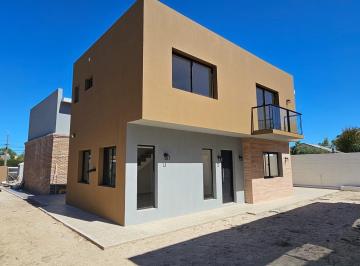 Casa · 200m² · 4 Ambientes · 1 Cochera · Venta Casa en Lomas de Solymar Tres Dorm., Dos Baños Completos