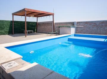 Departamento · 82m² · 4 Ambientes · 1 Cochera · Venta Departamento 4 Ambientes con Terraza Propia, Pileta y Cochera en Villa Luzuriaga.