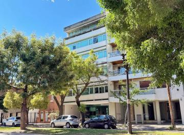Departamento · 45m² · 2 Ambientes · 1 Cochera · Venta Departamento 1 Dormitorio con Cochera en La Plata Apto Banco