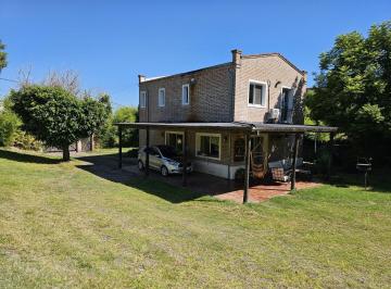 Casa · 170m² · Dos Casas con Amplio Terreno, Zona Excepcional. Passo y Bv Rivadavia