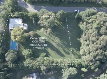 Casa · 86m² · 3 Ambientes · Casa Quinta con Excelente Lote Arbolado de 1.616 m² - en La Mejor Zona de Barrio Abadia