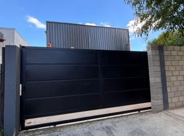 Bodega-Galpón · 288m² · 2 Cocheras · Venta - Galpon 288 m² a Estrena con Comedor, Oficinas y 2 Baños