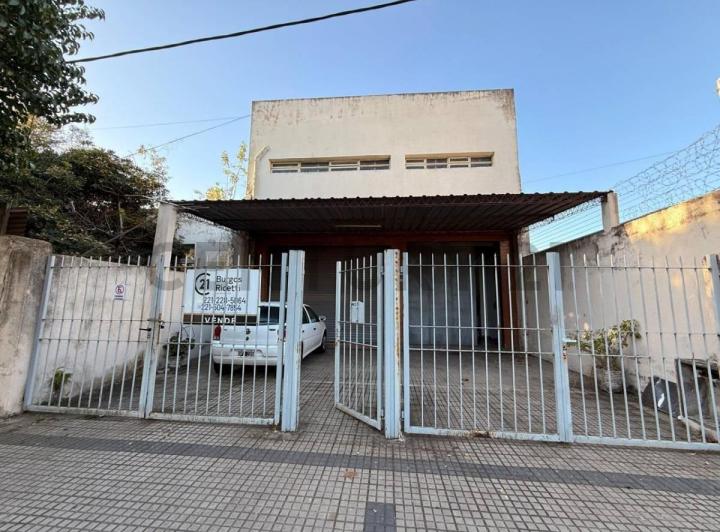 Local comercial · 361m²