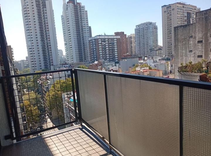 Departamento de 68 m con 2 Dorm.. Piso 14°, Orientación Ne. Cochera Fija Cubierta
