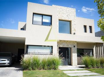 Casa · 187m² · 5 Ambientes · 1 Cochera · Casa en Venta Acacias, Puertos del Lago