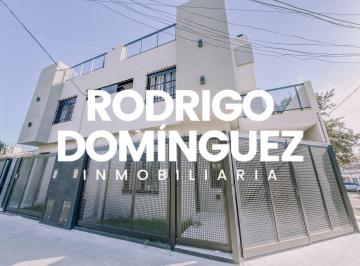 Casa · 104m² · 4 Ambientes · 1 Cochera · Casa Triplex en Venta en Temperley, Lomas de Zamora, G. B. a. Zona Sur