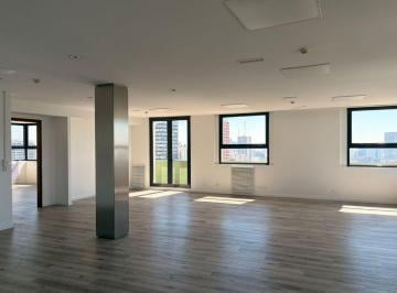 Oficina comercial en Alquiler · Oficina Totalmente Reciclada de 200 m² en Edificio Emblemático - Lista Para Ingresar!
