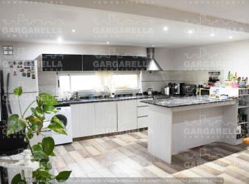 Casa · 110m² · 6 Ambientes · 2 Cocheras · Las Casuarinas - Ibarlucea - Los Pumas 316 - 3 Dorm.