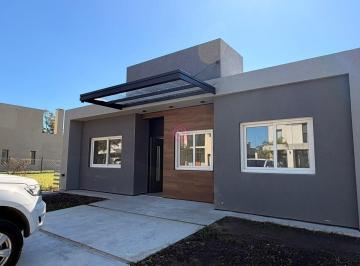 Casa · 140m² · 4 Ambientes · Casa en Venta en Barrio San Pablo, Pilar, G. B. a. Zona Norte