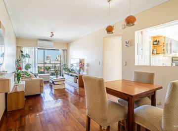 Departamento de 3 ambientes, Caballito · Venta 3 Ambientes en Caballito con Cochera Cubierta y Balcón Al Contrafrente