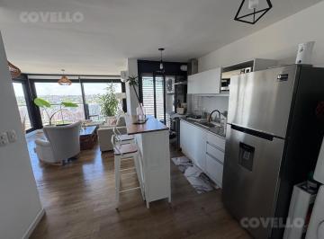 Departamento · 56m² · 3 Ambientes · Apartamento en Venta de 2 Dorm. (Con Renta) Piso Alto en El Centro!