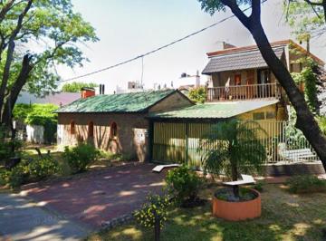 Casa · 235m² · 5 Ambientes · 2 Cocheras · Casa en Rosario